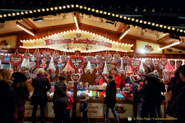 The iconic Lebkuchen hearts at Christmas markets